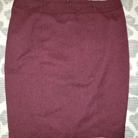 Size 16 skirt - Picture 3 of 8